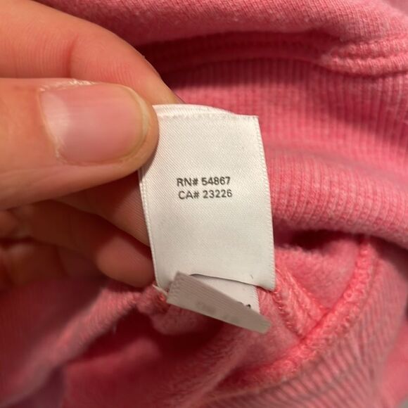 Victoria Secrets woman’s pink sweatshirt that says VS with snowflakes - Picture 11 of 11